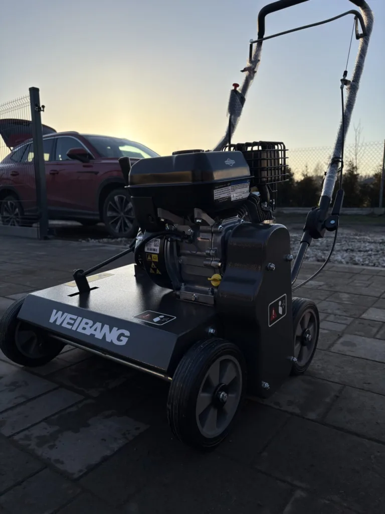 Wertykulator Weibang WB486CRB z silnikiem Briggs Stratton 5 KM